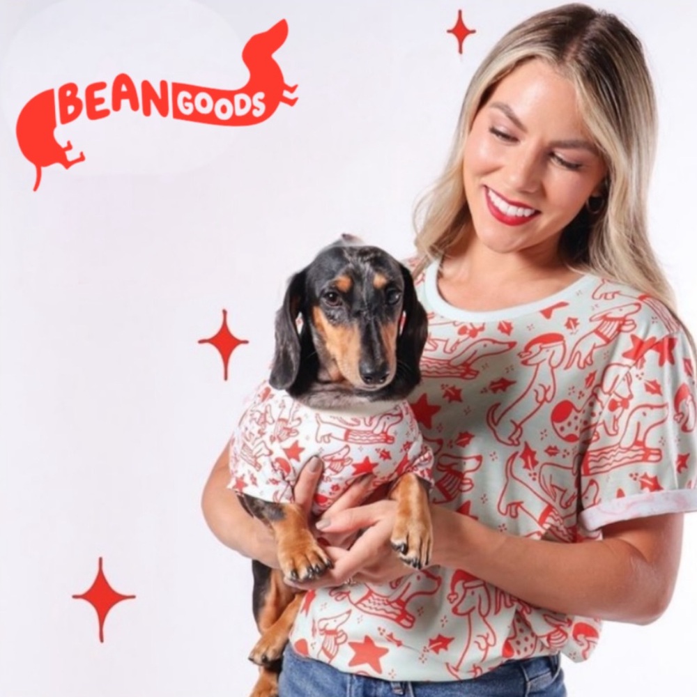 Bean Goods Wienerful Feliz Navi-Dachs Christmas T-Shirt